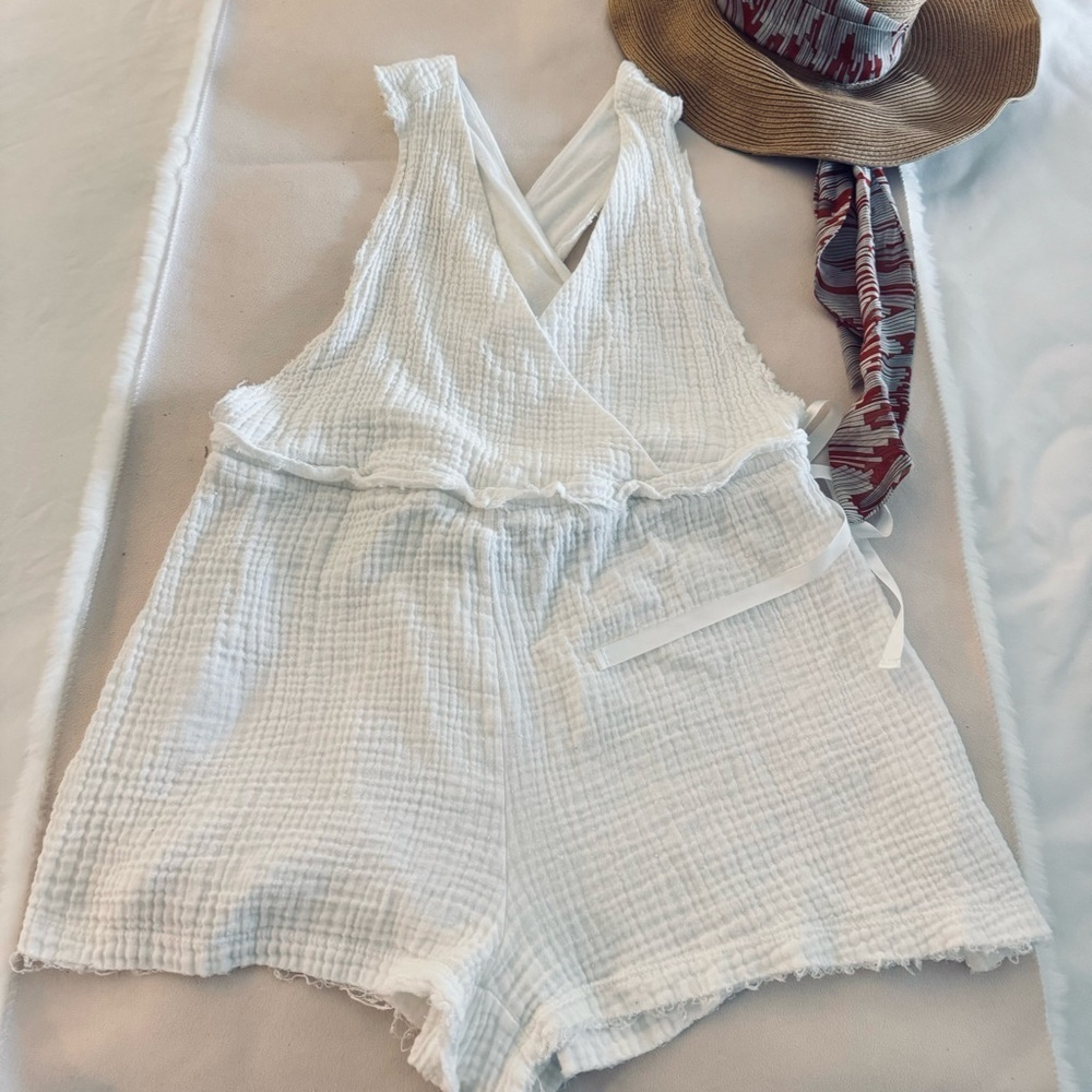 Spiritual Gangster White Gauze Romper Size Small - Picture 5 of 14